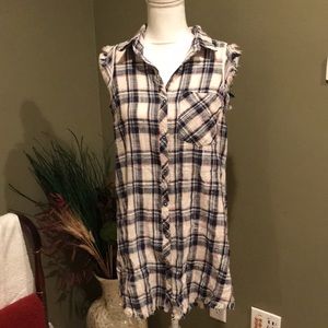Womens sleeveless button up dress